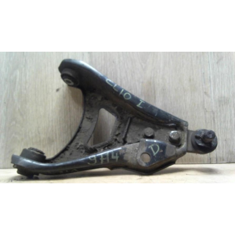 Triangle inferieur avant droit RENAULT CLIO 1 PHASE 3 d’occasion