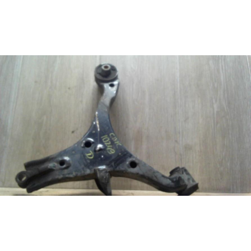 Triangle avant droit HONDA CIVIC 7 PHASE 1 d’occasion