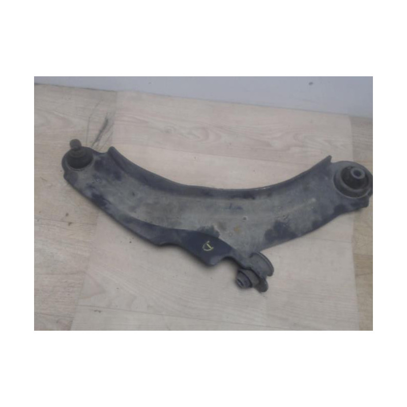 Triangle avant droit RENAULT CLIO 4 PHASE 1 d’occasion