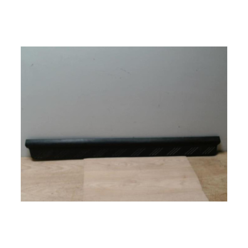 Baguette de porte avant droite FORD PROBE COUPE d’occasion