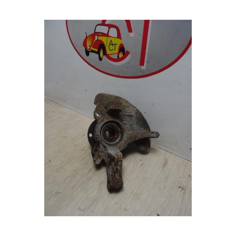 Fusee avant gauche FIAT DOBLO 1 d’occasion