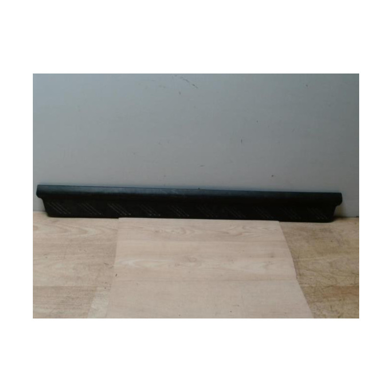 Baguette de porte avant gauche FORD PROBE COUPE d’occasion