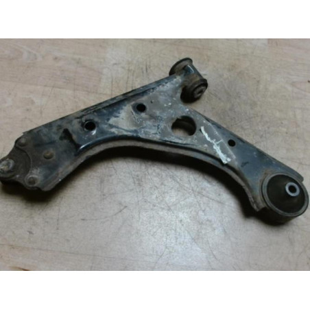 Triangle avant droit OPEL CORSA D PHASE 1 d’occasion