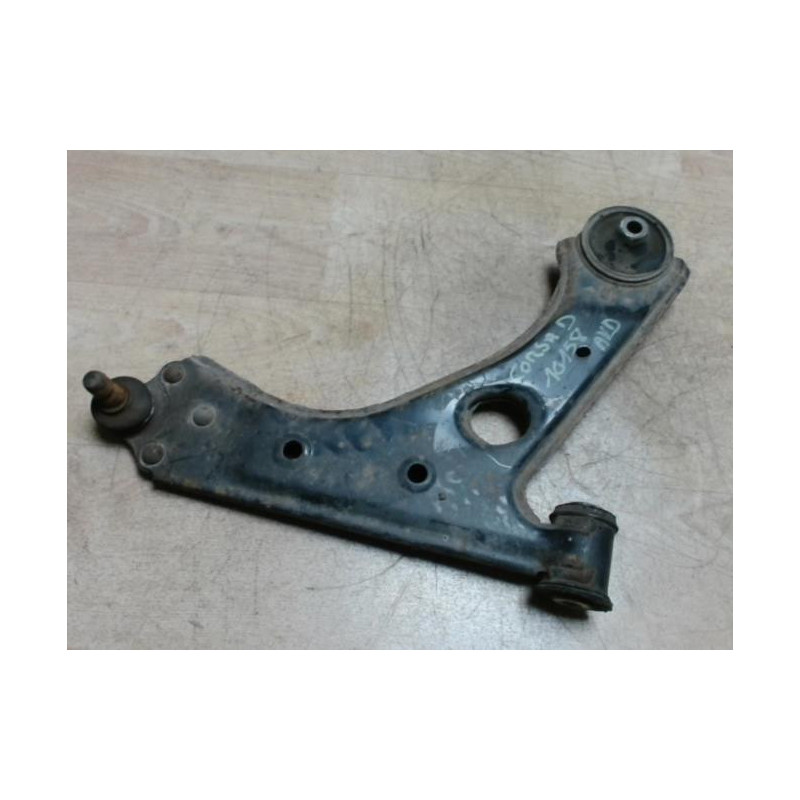 Triangle avant droit OPEL CORSA D PHASE 1 d’occasion