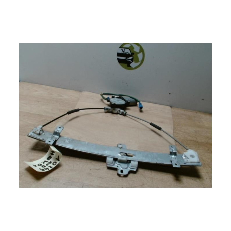 Leve vitre electrique avant droit HONDA CIVIC 7 PHASE 1 d’occasion