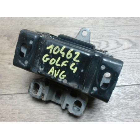 Support moteur gauche VOLKSWAGEN GOLF 4 d’occasion