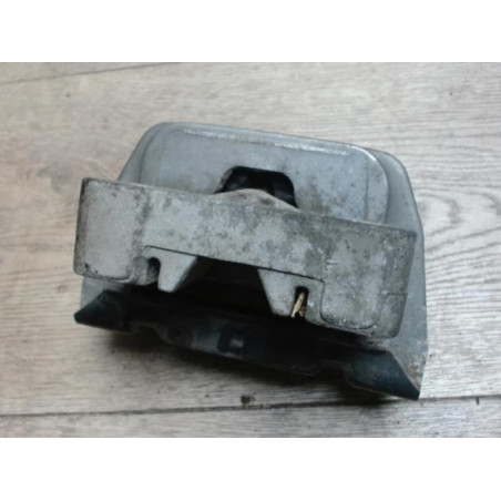 Support moteur gauche VOLKSWAGEN GOLF 4 d’occasion