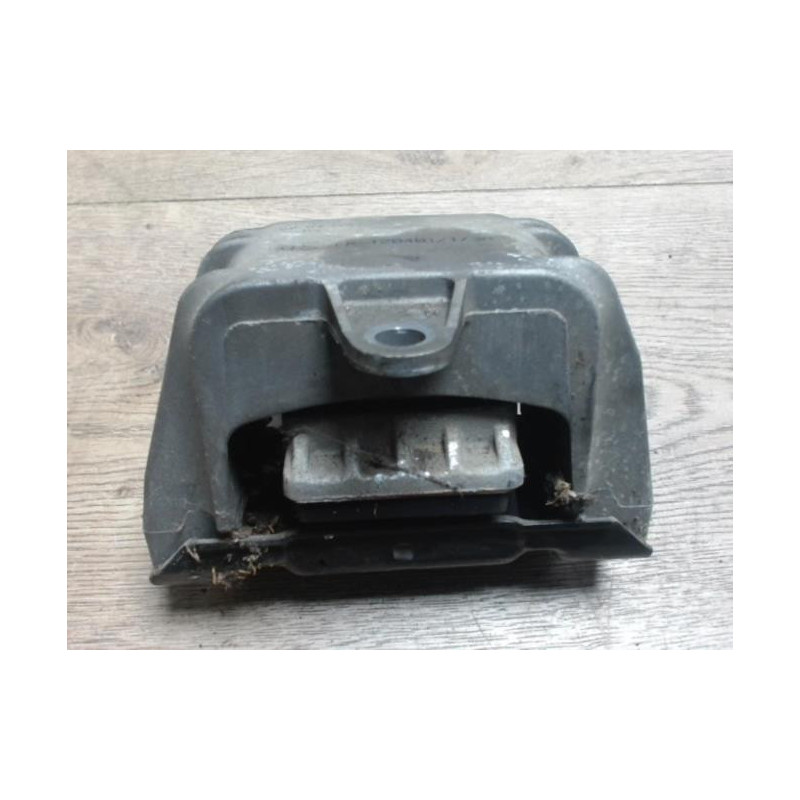 Support moteur gauche VOLKSWAGEN GOLF 4 d’occasion