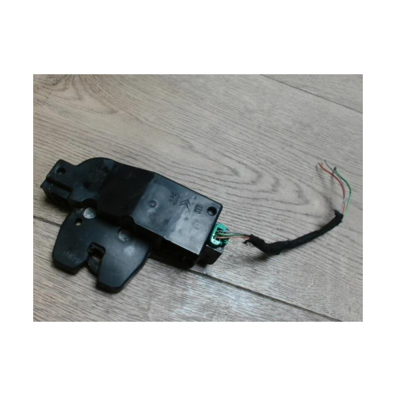 Fermeture centralisee coffre PEUGEOT 307 PHASE 1 d’occasion
