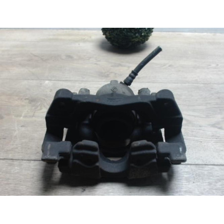 Etrier avant droit (freinage) RENAULT SCENIC 3 PHASE 1 d’occasion