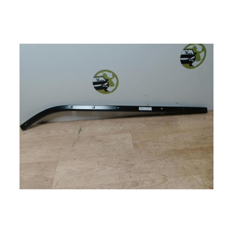 Rail de porte coulissante PEUGEOT 1007 d’occasion