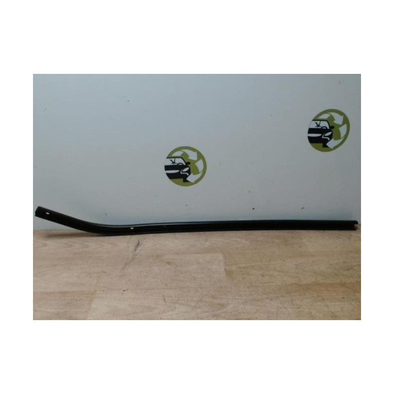 Rail de porte coulissante PEUGEOT 1007 d’occasion
