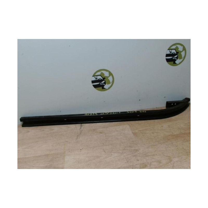 Rail de porte coulissante PEUGEOT 1007 d’occasion