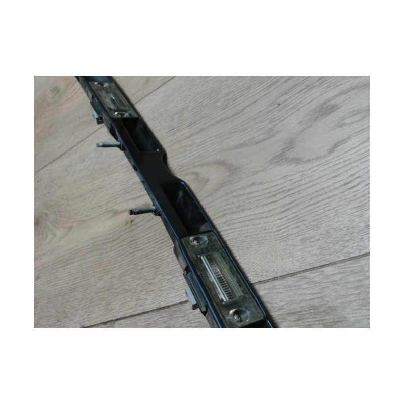 Baguette de coffre RENAULT CLIO 2 PHASE 2 d’occasion
