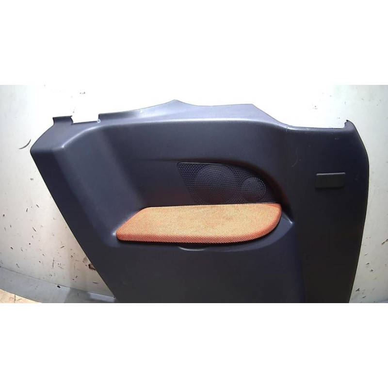 Panneau de porte arriere gauche PEUGEOT 1007 d’occasion