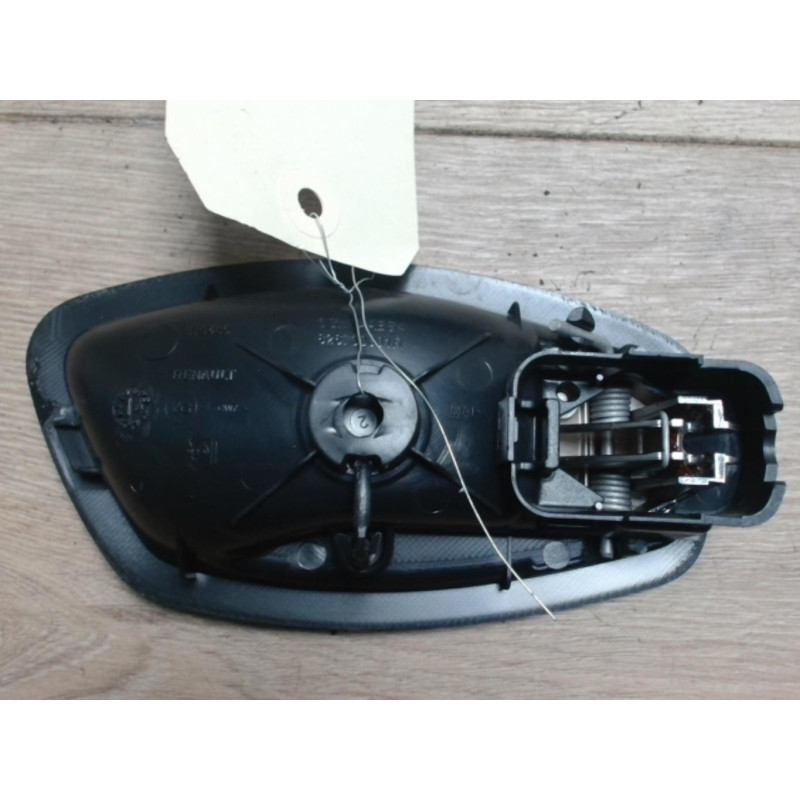 Poignee interieur avant gauche RENAULT CLIO 4 PHASE 1 d’occasion