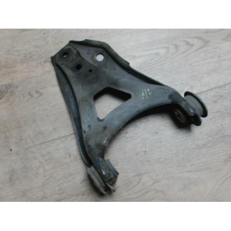 Triangle avant gauche RENAULT CLIO 2 CAMPUS PHASE 1 d’occasion