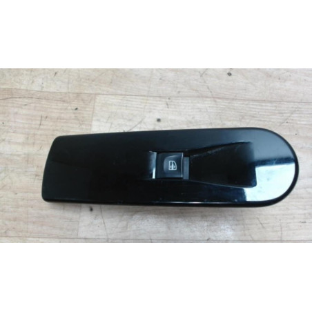 Interrupteur de leve vitre RENAULT CLIO 4 PHASE 1 d’occasion