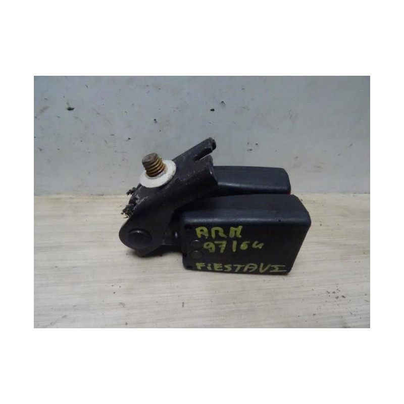 Attache ceinture arriere droit FORD FIESTA 6 PHASE 1 d’occasion