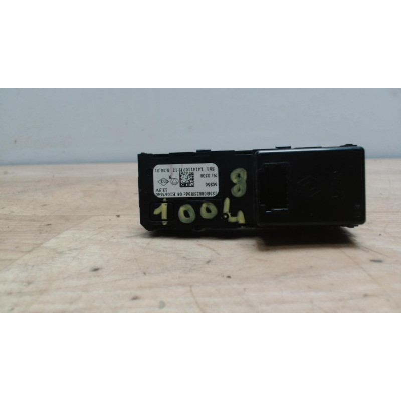 Commande autoradio RENAULT CLIO 4 PHASE 1 d’occasion