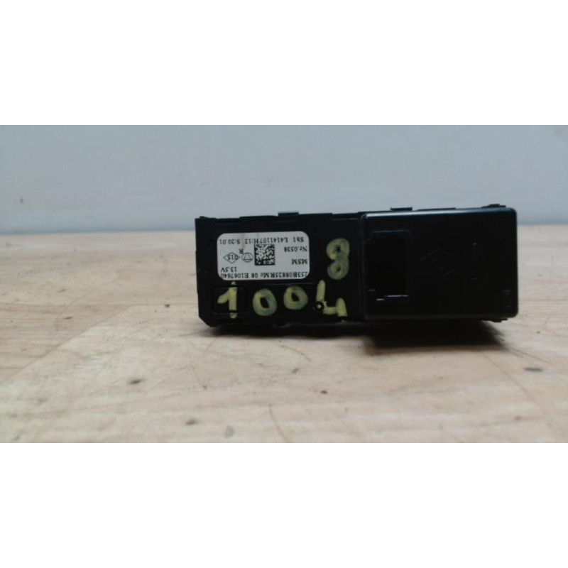 Commande autoradio RENAULT CLIO 4 PHASE 1 d’occasion