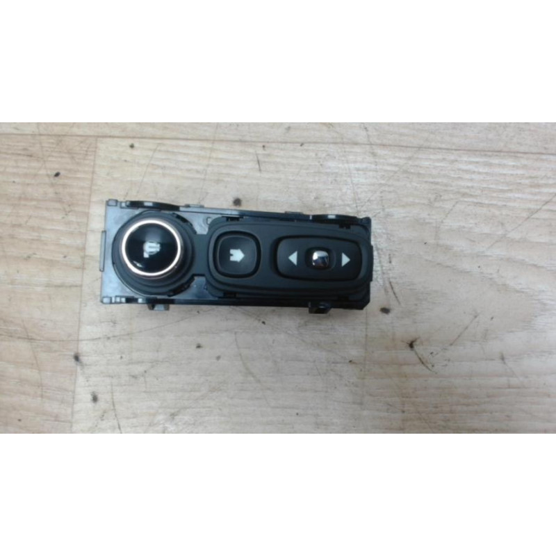 Commande autoradio RENAULT CLIO 4 PHASE 1 d’occasion