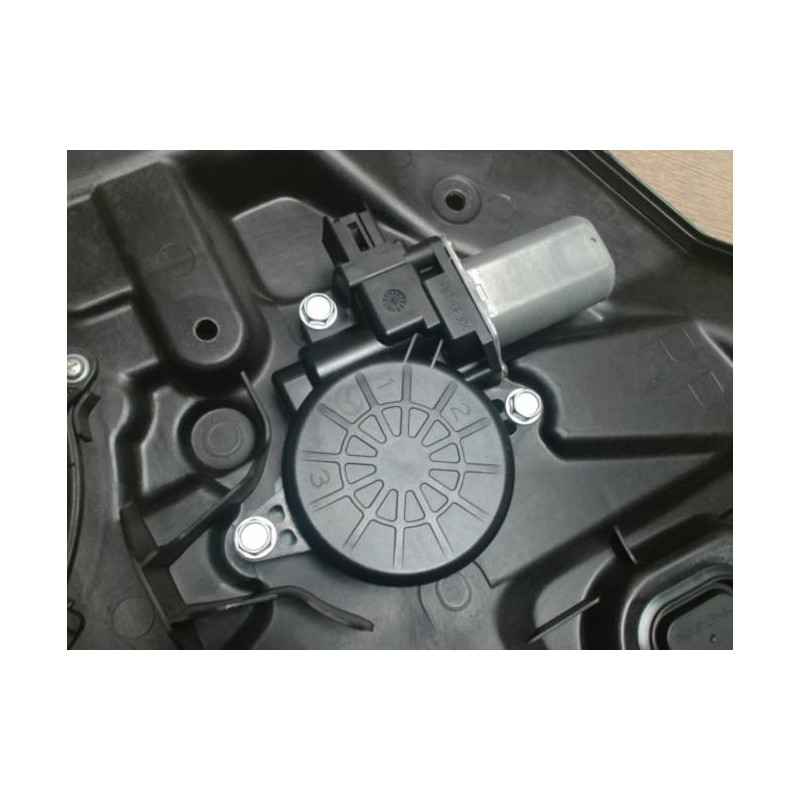Leve vitre electrique arriere droit MAZDA 2 2 PHASE 2 d’occasion