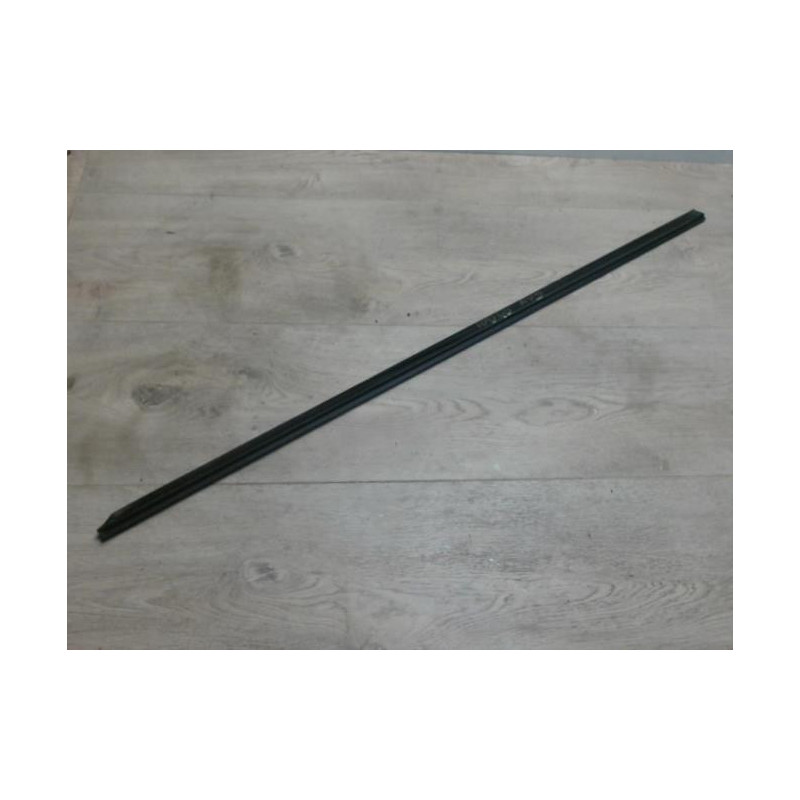 Baguette de porte avant droite MINI MINI 2 R56 PHASE 1 d’occasion