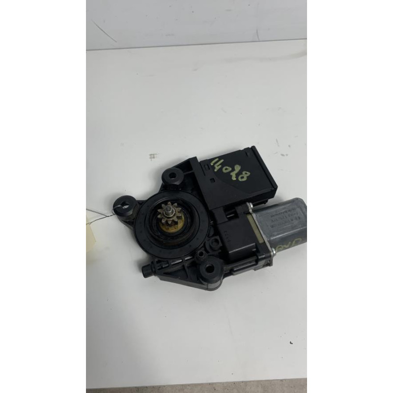 Moteur leve vitre avant droit RENAULT MEGANE 3 PHASE 1 d’occasion