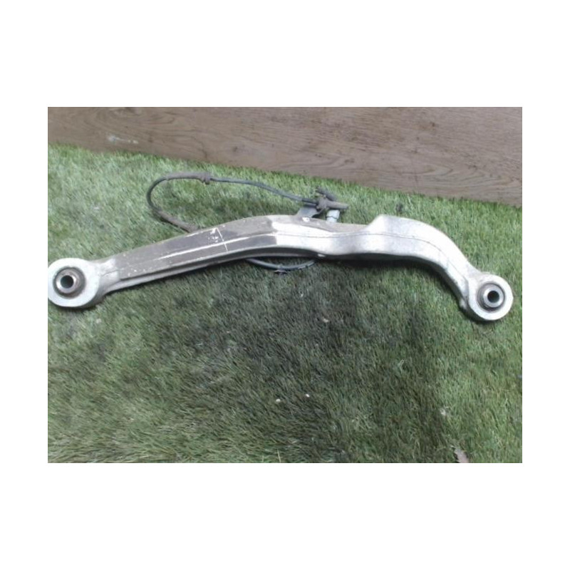 Bras de suspension superieur arriere droit NISSAN QASHQAI 1 PHASE 1 d’occasion