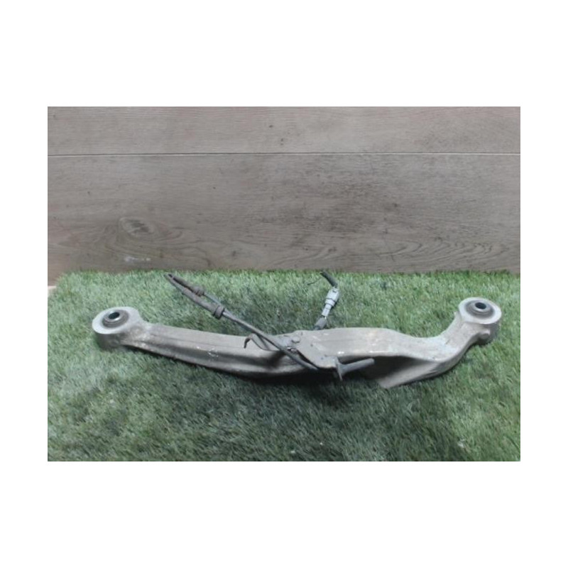 Bras de suspension superieur arriere droit NISSAN QASHQAI 1 PHASE 1 d’occasion