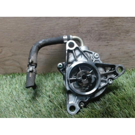 Pompe à vide RENAULT CLIO 2 PHASE 2 d’occasion