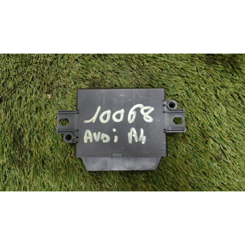 Boitier d'aide au stationnement AUDI A4 3 AVANT PHASE 1 BREAK d’occasion