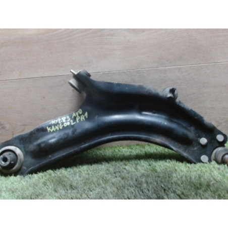 Triangle avant droit RENAULT KANGOO 2 PHASE 1 d’occasion