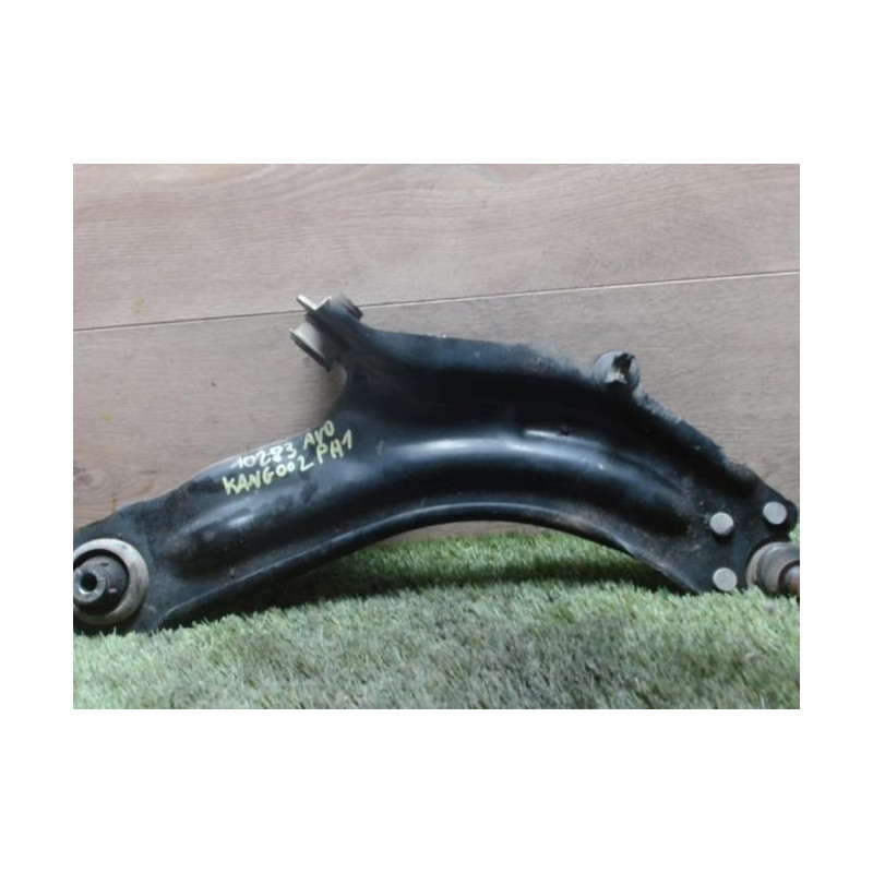 Triangle avant droit RENAULT KANGOO 2 PHASE 1 d’occasion