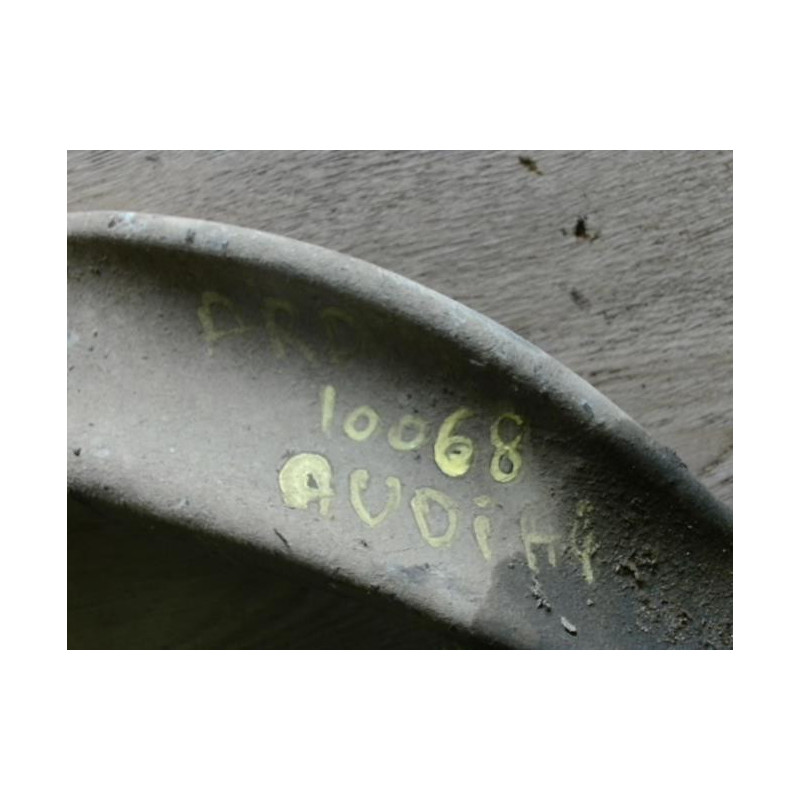 Triangle superieur arriere droit AUDI A4 3 AVANT PHASE 1 BREAK d’occasion