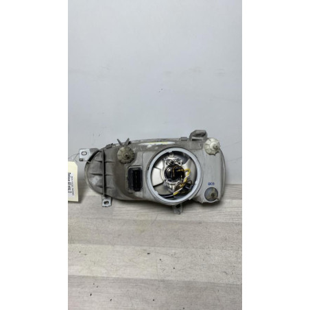 Optique avant principal droit (feux)(phare) VOLKSWAGEN GOLF d’occasion