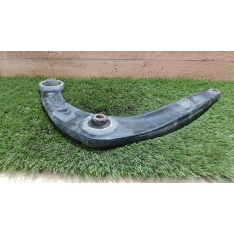 Triangle avant droit TOYOTA COROLLA VERSO 2 PHASE 1 d’occasion