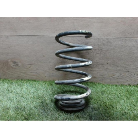 Ressort de suspension arriere gauche OPEL CORSA D PHASE 1 d’occasion