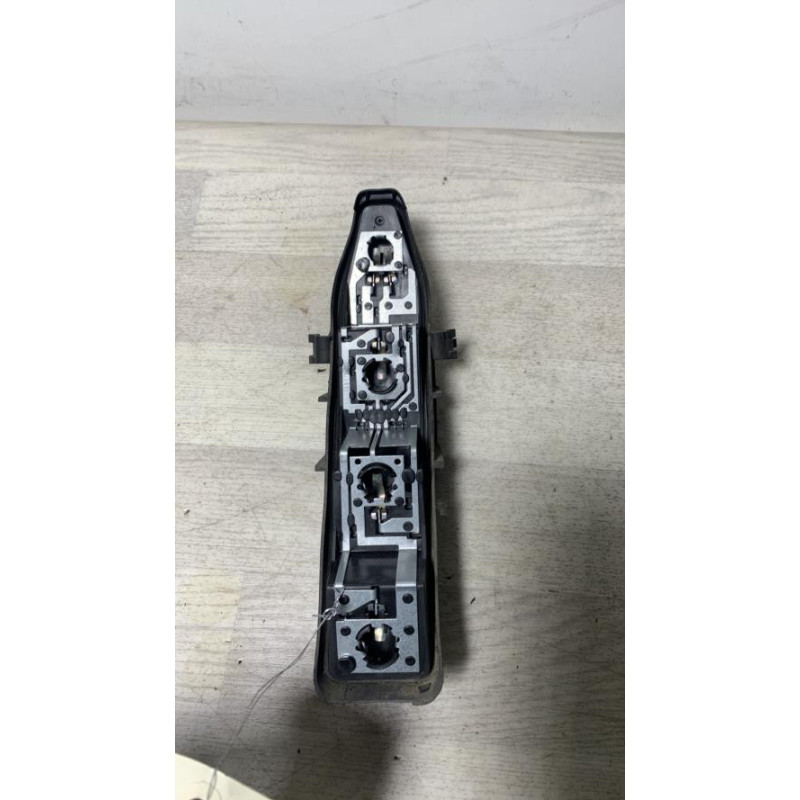Platine feu arriere gauche RENAULT SCENIC 2 PHASE 1 d’occasion