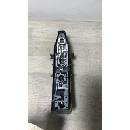 Platine feu arriere gauche RENAULT SCENIC 2 PHASE 1 d’occasion