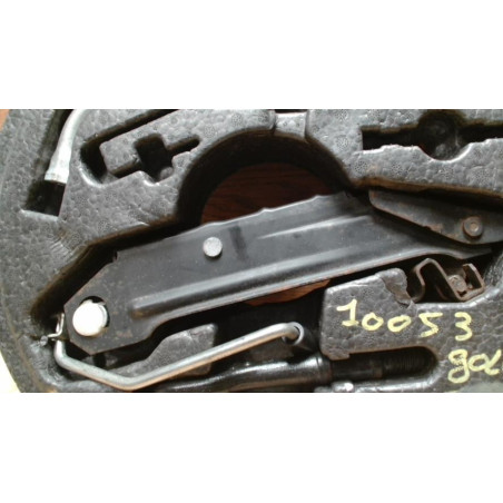 Cric (Ensemble depannage) VOLKSWAGEN GOLF 5 d’occasion