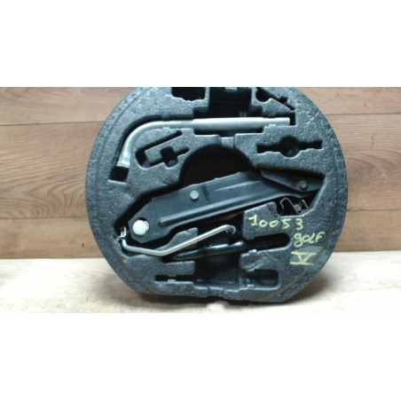 Cric (Ensemble depannage) VOLKSWAGEN GOLF 5 d’occasion