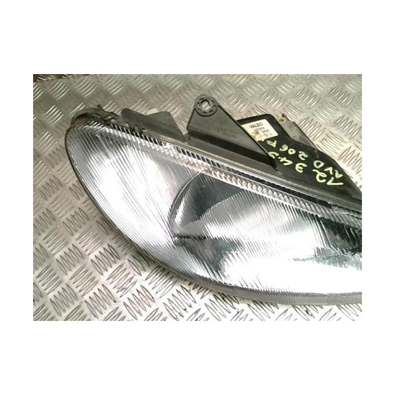 Optique avant principal droit (feux)(phare) PEUGEOT 206 PHASE 1 d’occasion