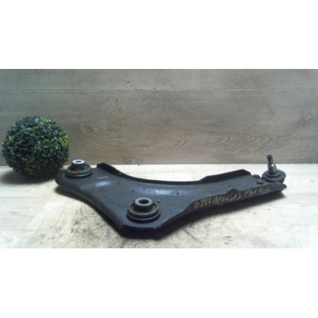 Triangle avant gauche RENAULT MEGANE 3 PHASE 1 d’occasion