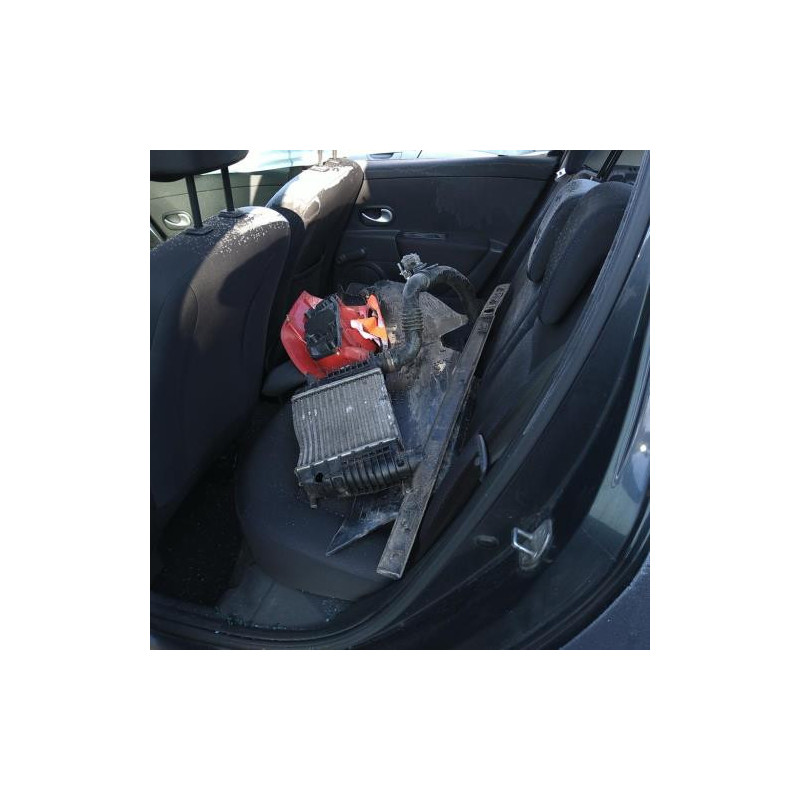 Appui tete avant RENAULT CLIO 3 PHASE 1 d’occasion