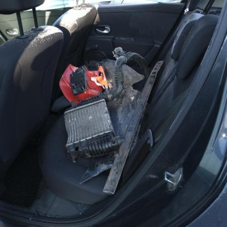Appui tete avant RENAULT CLIO 3 PHASE 1 d’occasion