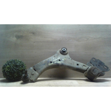 Triangle avant droit FORD MONDEO 3 PHASE 1 BREAK d’occasion