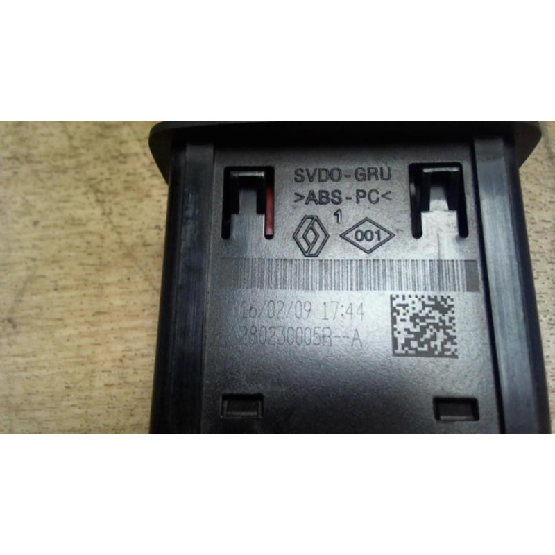 Amplificateur audio RENAULT GRAND SCENIC 3 PHASE 1 d’occasion