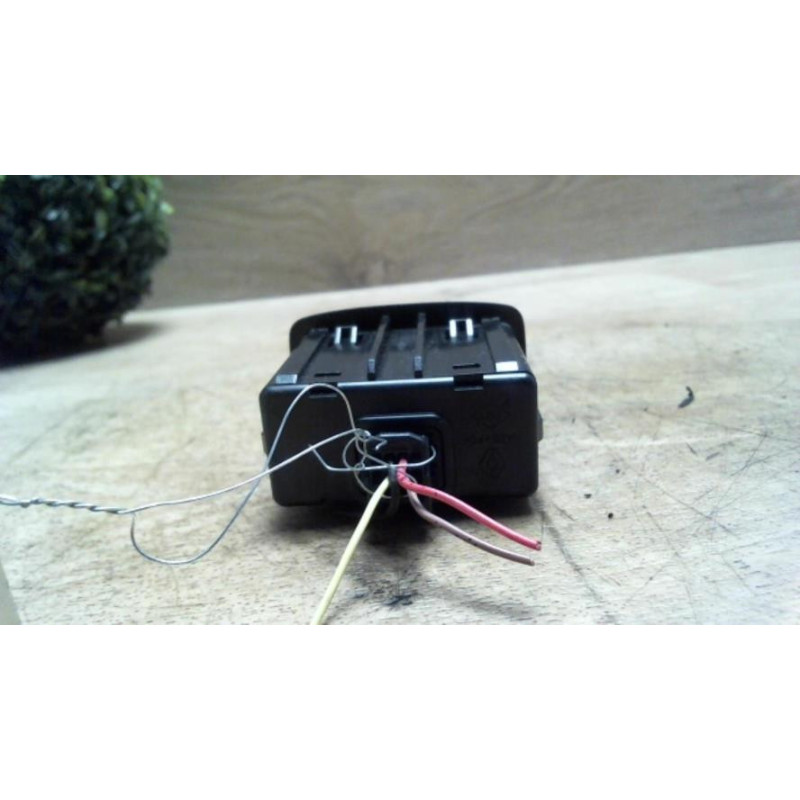 Amplificateur audio RENAULT GRAND SCENIC 3 PHASE 1 d’occasion